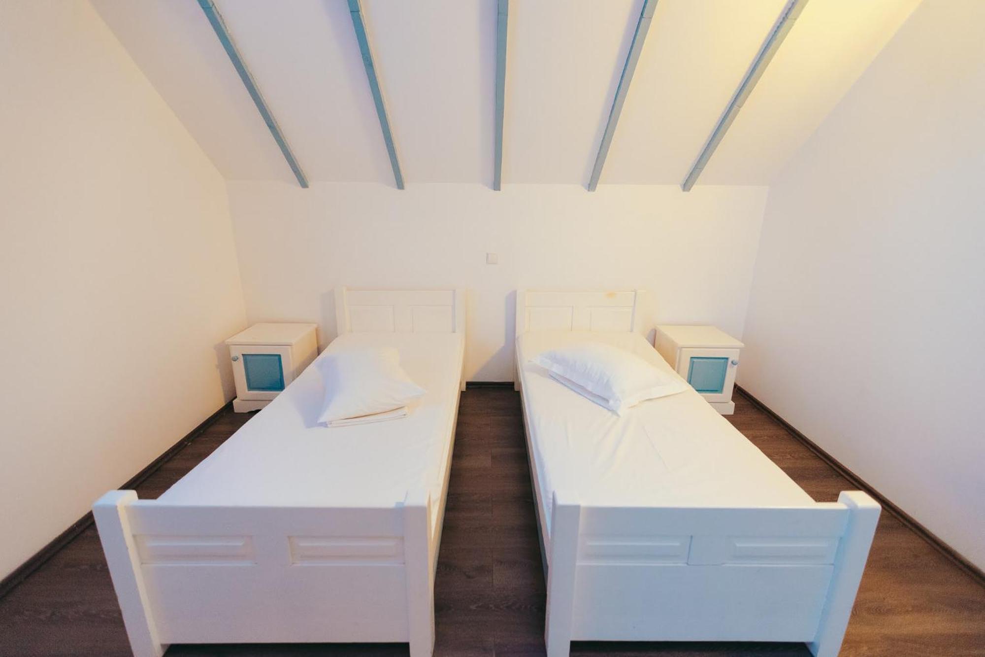 Pike Inn Dunavatul de Sus Dunavăţu de Sus Bagian luar foto