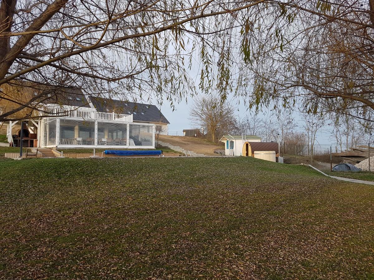Pike Inn Dunavatul de Sus Dunavăţu de Sus Bagian luar foto